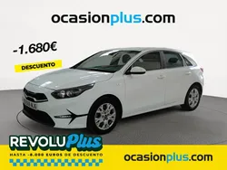 Blanco Usado 2023 Kia Ceed Berlina | 17.990 € (Precio justo)