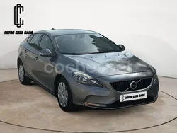 Gris / plata Usado 2016 Volvo V40 Inscription Familiar | 10.990 € (Precio justo)