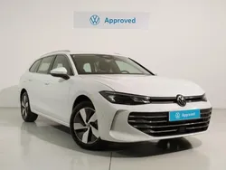 Blanco Usado 2024 VW Passat Business Familiar | 35.900 € (Precio justo)