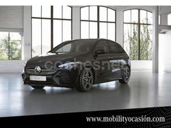 Kosmosblack met. Usado 2022 Mercedes B180 AMG line Monovolumen | 28.900 € (Precio justo)