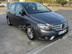 Gris / plata Usado 2012 Mercedes B200 Monovolumen | 10.500 € (Un poco caro)