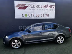 Gris / plata Usado 2016 Skoda Octavia Ambition Berlina | 5990 € (Buen precio)