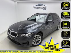 Gris / plata Usado 2020 BMW 318 Comfort Edition Familiar | 23.600 € (Un poco caro)