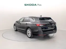 Negro Usado 2024 Skoda Superb Selection Familiar | 34.700 € (Precio justo)
