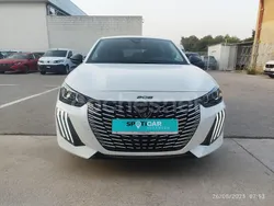 Blanco Usado 2024 Peugeot 208 Allure Utilitario | 16.900 € (Precio justo)