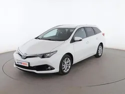 Blanco Usado 2016 Toyota Auris Touring Sports Advance Familiar | 15.299 € (Un poco caro)