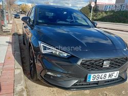 Gris / plata Usado 2023 Seat Leon FR Berlina | 24.299 € (Precio justo)