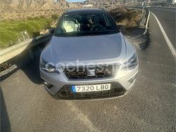 Gris / plata Usado 2019 Seat Arona Ecomotive SUV | 13.200 € (Buen precio)