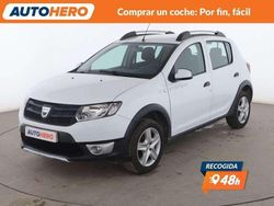 Blanco Usado 2015 Dacia Sandero Stepway Berlina | 9299 € (Precio justo)