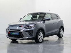 Gris Usado 2024 Ssangyong (KGM) Tivoli SUV | 14.290 €
