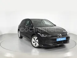 Negro Nuevo 2024 VW Golf VIII Berlina | 29.500 € (Un poco caro)