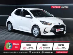 Blanco Usado 2021 Toyota Yaris Hybrid Business Edition Utilitario | 17.480 € (Precio justo)