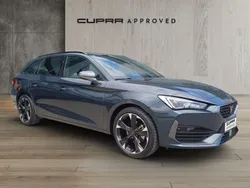 Gris Usado 2024 Cupra Leon Familiar | 27.990 € (Un poco caro)