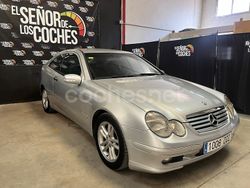 Plateado Usado 2004 Mercedes C200 Classic Coupe | 6950 € (Precio justo)