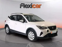 Blanco Usado 2021 Seat Arona Style SUV | 16.990 € (Un poco caro)