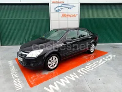 Negro Usado 2012 Opel Astra Edition Berlina | 7500 € (Precio justo)