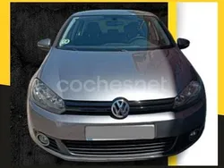 Gris / plata Usado 2011 VW Golf VI Advance Berlina | 8500 € (Precio justo)