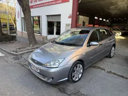 Gris Usado 2004 Ford Focus Trend Utilitario | 4500 € (Caro)