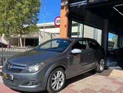 Negro Usado 2008 Opel Astra GTC Cosmo Utilitario | 3990 € (Buen precio)