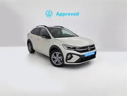 Tirando a beige techo neg Usado 2024 VW Taigo R-line SUV | 26.400 € (Precio justo)