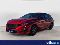 Rojo Usado 2022 Peugeot 308 Allure Familiar | 16.750 € (Precio justo)