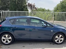 Azul Usado 2011 Opel Astra Enjoy Berlina | 4800 € (Buen precio)