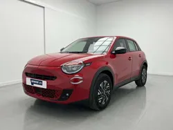 Rojo Usado 2024 Fiat 600E Red SUV | 18.130 € (Super precio)