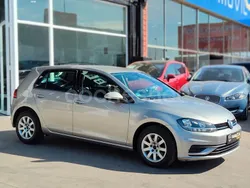 Gris / plata Usado 2018 VW Golf VII Advance Berlina | 15.900 € (Caro)