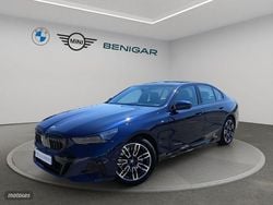 Azul Usado 2024 BMW 520 Comfort Edition Berlina | 57.900 €