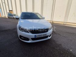 Blanco Usado 2018 Peugeot 308 Active Familiar | 9950 € (Precio justo)