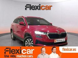 Rojo Usado 2023 Skoda Karoq Ambition SUV | 22.990 € (Precio justo)
