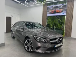 Gris Usado 2018 Mercedes CLA200 Shooting Brake Familiar | 16.490 € (Precio justo)