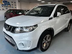Blanco Usado 2017 Suzuki Vitara SUV | 12.900 € (Precio justo)