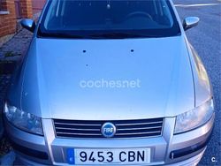 Gris / plata Usado 2002 Fiat Stilo Dynamic Berlina | 1950 €
