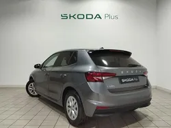 Gris Usado 2024 Skoda Fabia Selection | 16.690 € (Precio justo)