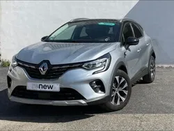 Azul Usado 2024 Renault Captur Techno SUV | 20.157 € (Un poco caro)