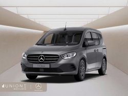 Gris Nuevo 2025 Mercedes 180 Berlina | 36.870 € (Precio justo)