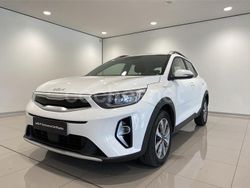 Blanco Usado 2023 Kia Stonic SUV | 17.490 € (Un poco caro)