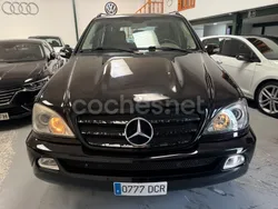 Negro Usado 2005 Mercedes ML270 Edition SUV | 7200 € (Caro)