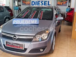 Gris / plata Usado 2007 Opel Astra Sport Berlina | 3190 € (Precio justo)