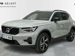 Gris Usado 2024 Volvo XC40 Plus SUV | 34.300 € (Precio justo)