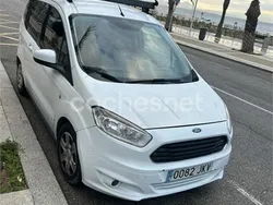Blanco Usado 2015 Ford Tourneo Courier Titanium Monovolumen | 7800 € (Un poco caro)