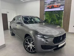 Gris Usado 2019 Maserati Levante GranLusso SUV | 42.990 €
