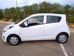 Blanco Usado 2010 Chevrolet Spark LS Utilitario | 3100 €
