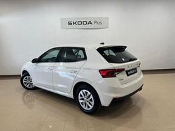 Blanco Usado 2023 Skoda Fabia Ambition | 16.690 € (Precio justo)