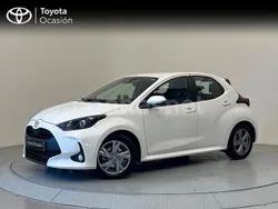 Blanco Usado 2024 Toyota Yaris Hybrid Active Berlina | 21.400 € (Precio justo)