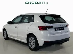 Blanco Usado 2022 Skoda Fabia Active Utilitario | 14.000 € (Precio justo)