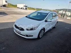 Blanco Usado 2013 Kia Ceed GT Berlina | 5900 € (Precio justo)