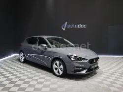 Gris Usado 2024 Seat Leon Style Berlina | 26.990 € (Precio justo)