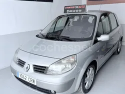 Gris / plata Usado 2004 Renault Scénic II Expression Monovolumen | 3500 € (Precio justo)
